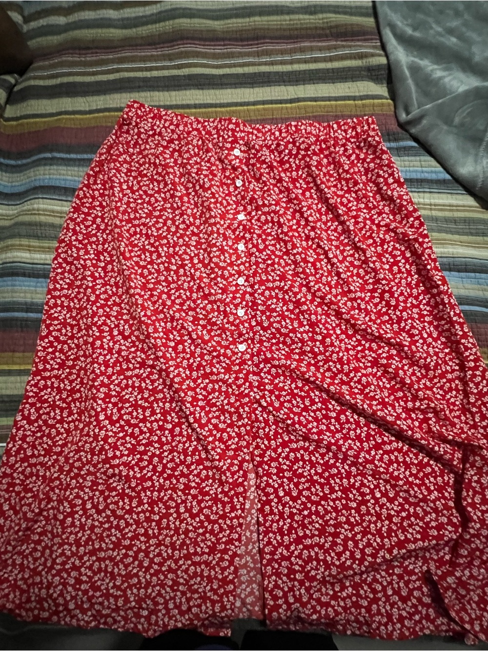 SHEIN Red Floral Button-Front Midi Skirt